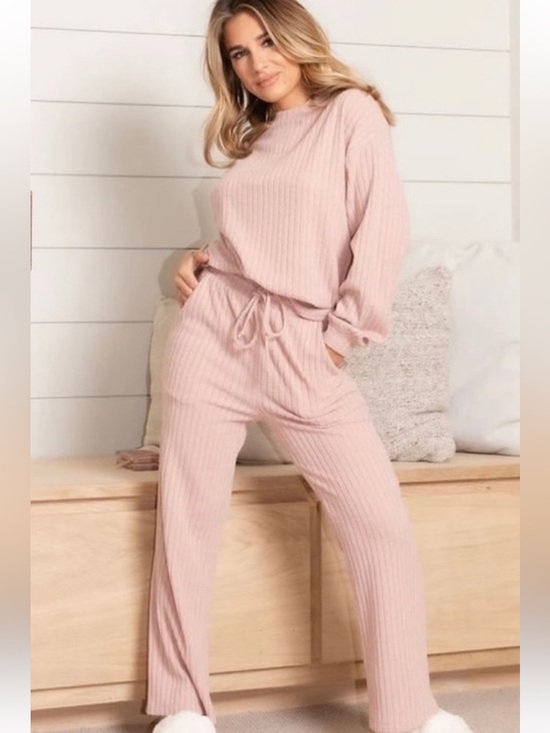 Kittenish Other - NWT Kittenish Dusty Rose Ribbed Lounge Set - Size Small